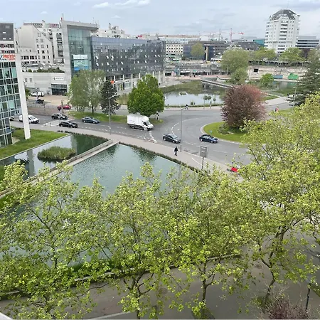 2 Pieces, Vue Admirable, Localisation Exceptionnelle A 20 Mn De Paris Apartment *