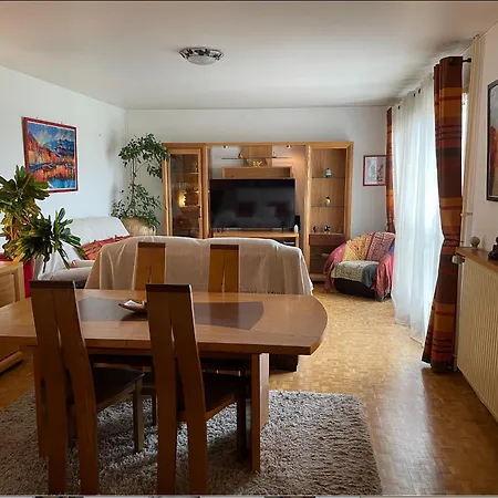 Apartment 2 Pieces, Vue Admirable, Localisation Exceptionnelle A 20 Mn De Paris